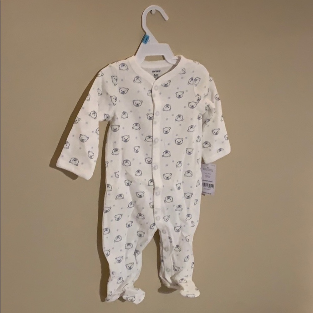 NWT Carter’s Bear Patterned Onesie!